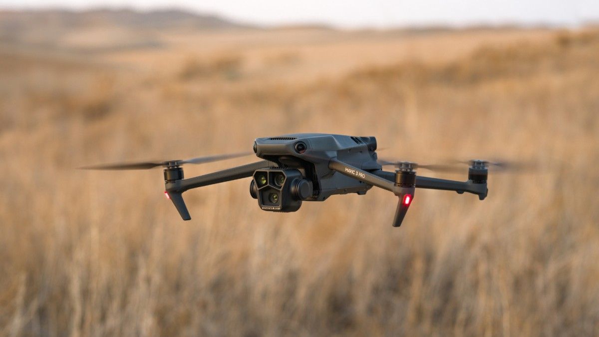 dji-mavic-3-pro-image